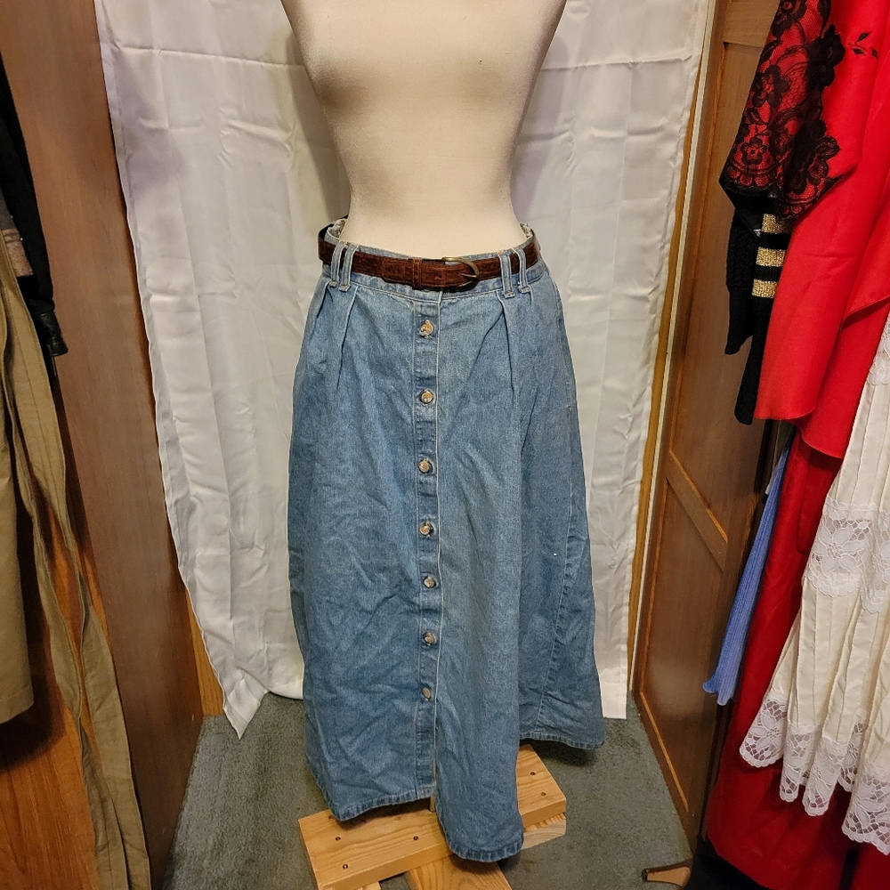 Hunt Club women's button down jean shirt